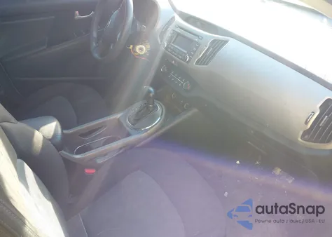 2016 Kia Sportage Lx z USA, uszkodzony, nr VIN KNDPB3AC8G7852522